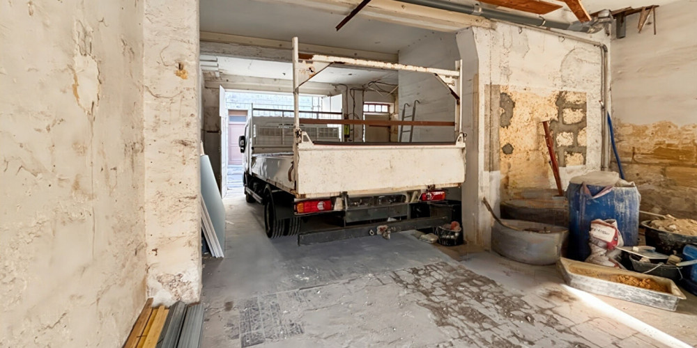 local industriel à BORDEAUX (33000)